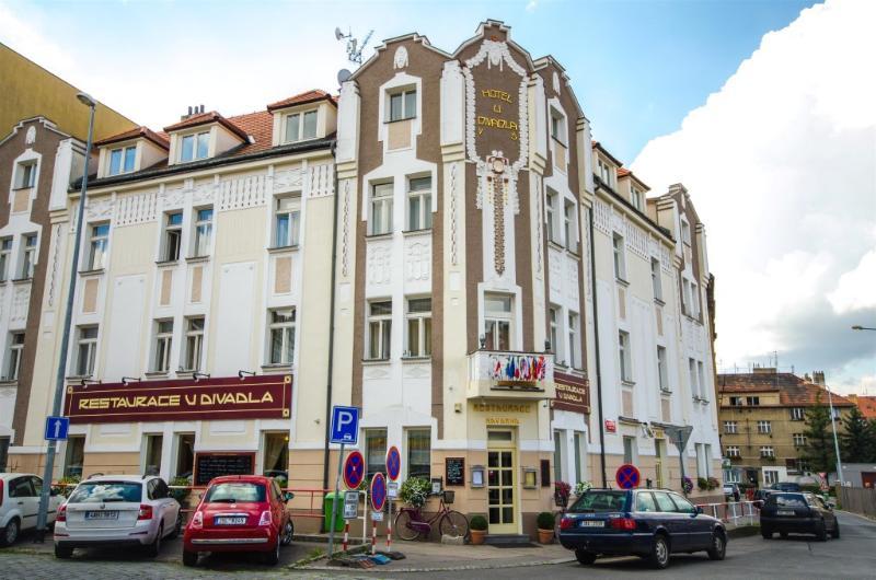 Hotel U Divadla - Czech Leading Hotels Prag Exterior foto