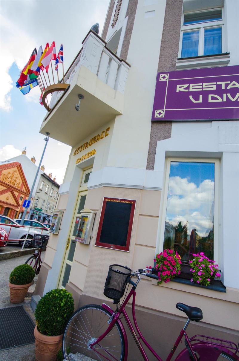 Hotel U Divadla - Czech Leading Hotels Prag Exterior foto